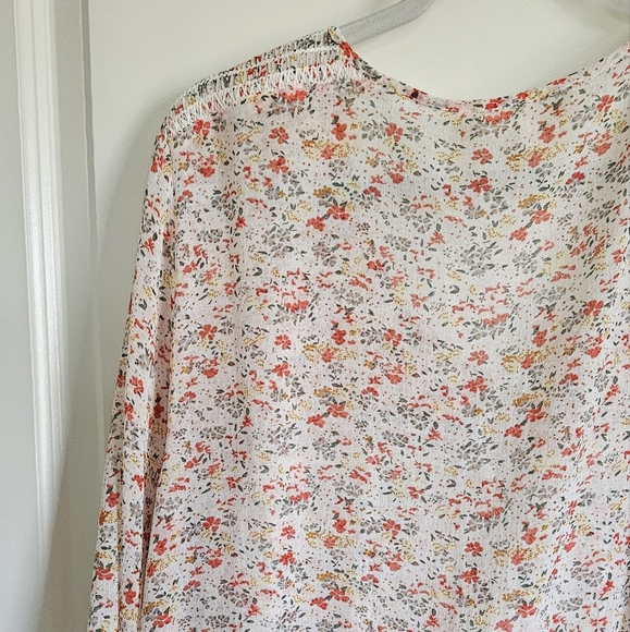 Two by Vince Camuto Sheer Floral Red White Peasant Blouse Size XL - Picture 4 of 7
